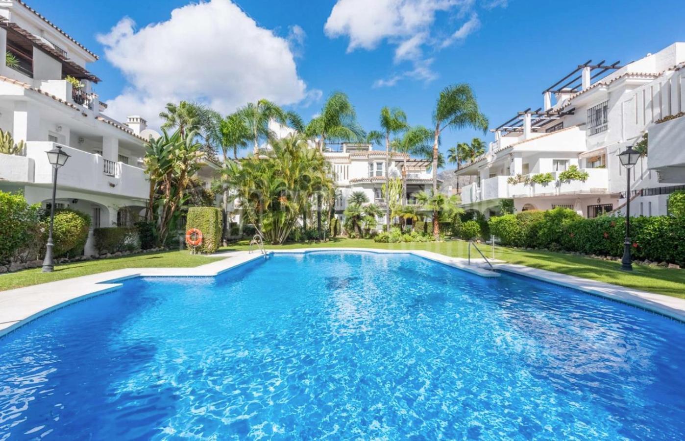 Vila 4 Bed House With Pool Walk To Puerto Banus Fast Internet Marbella Exteriér fotografie